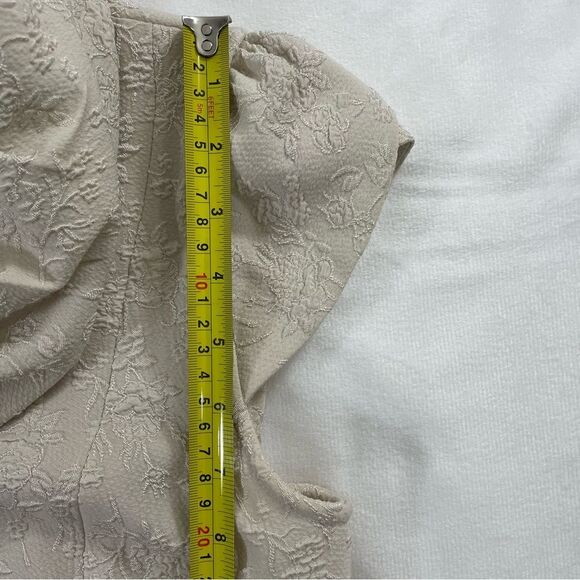An Ren New York Small 3 Large Button Short Sleeve Blazer - Khaki - Ruffled - Picture 6 of 13